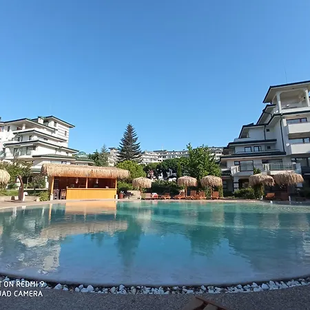 Emerald & Spa,studio Ikat310 라브다