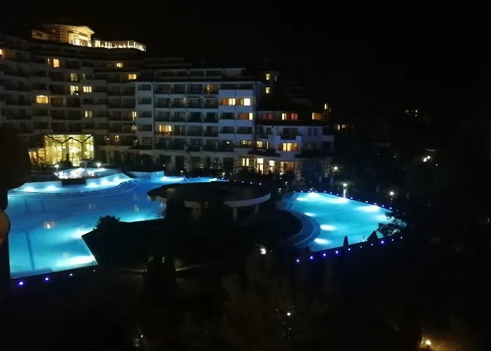 Emerald & Spa,studio Ikat310 *