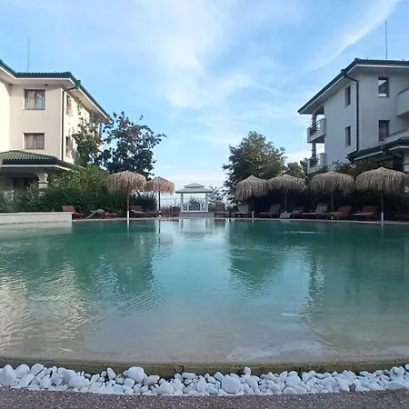 Emerald & Spa,studio Ikat310 Apartment